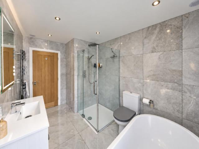 Farm for sale in Newland, Hull
