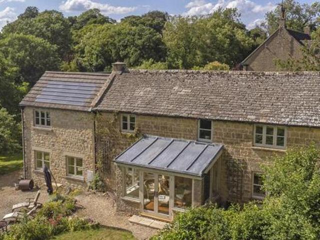 House for sale in Swindon, Golden Valley
