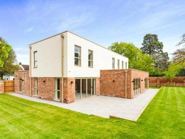House for sale in Ewens Farm, Golden Valley
