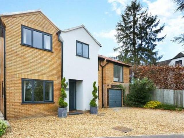 House for sale in Bafford, Golden Valley