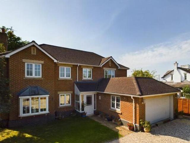 House for sale in Kingsditch, Cheltenham
