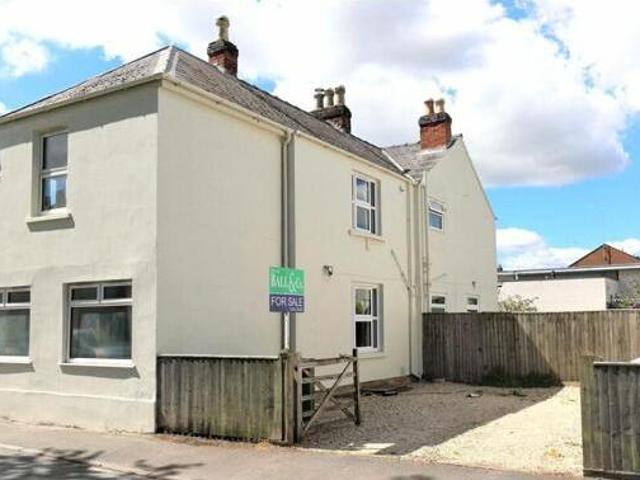 House for sale in Ewens Farm, Golden Valley