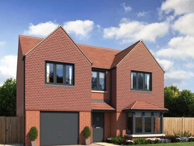 House for sale in Chertsey, Runnymede