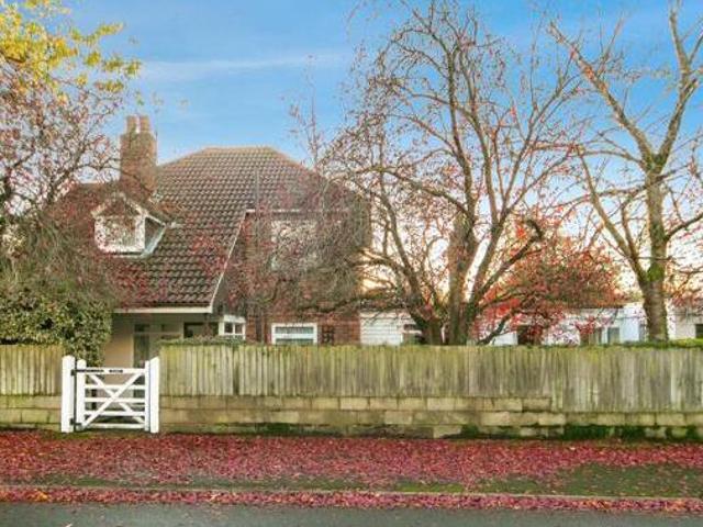 House for sale in Upton-by-Chester, Two Mills