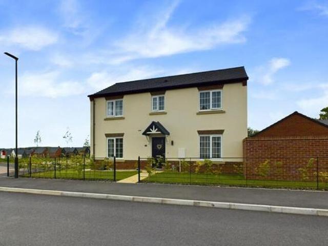 House for sale in Loundsley Green, East Midlands