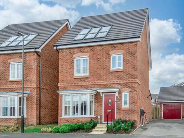 House for sale in Loundsley Green, East Midlands