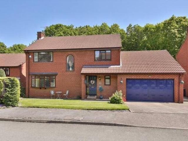 House for sale in Loundsley Green, East Midlands