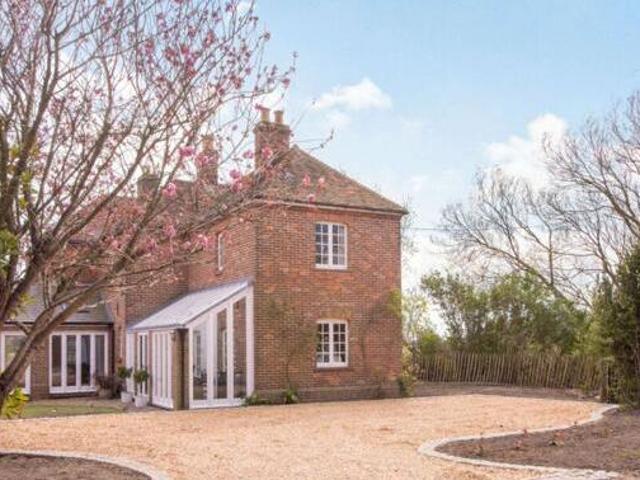 House for sale in Littlecote, West Sussex