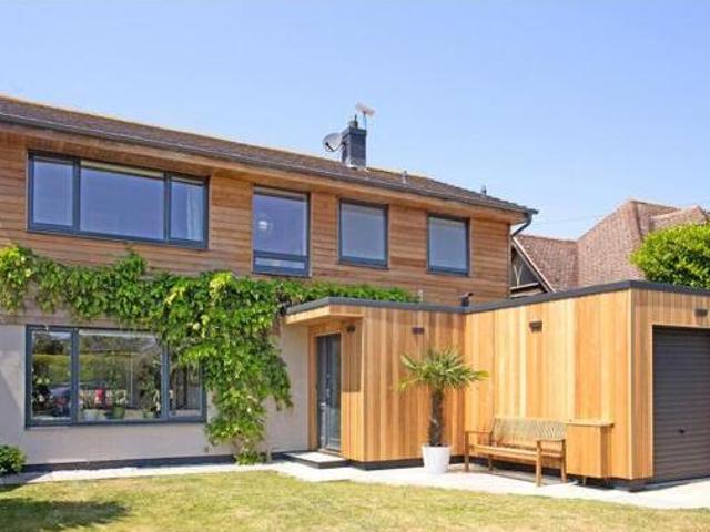 House for sale in Littlecote, West Sussex