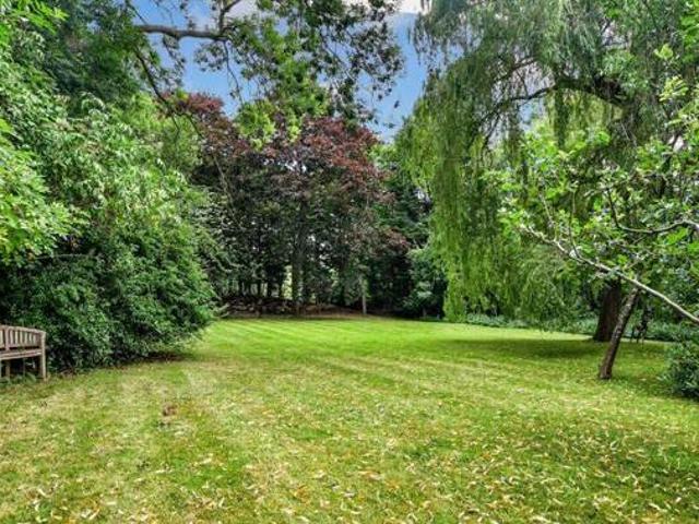 House for sale in Chigwell, Epping