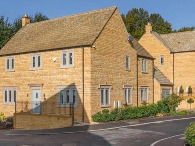 House for sale in Fossebridge, Gloucestershire