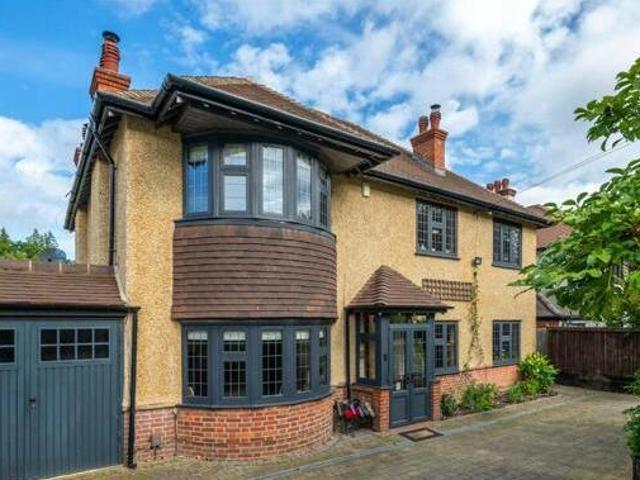 House for sale in Red Hill, Surrey