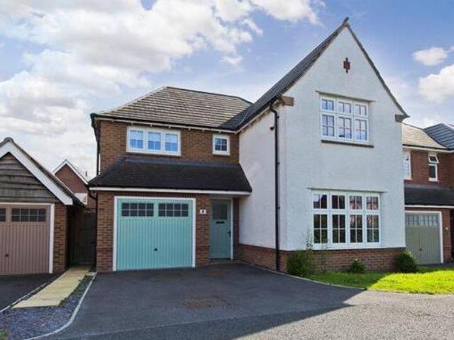 House for sale in Baswich, Staffordshire