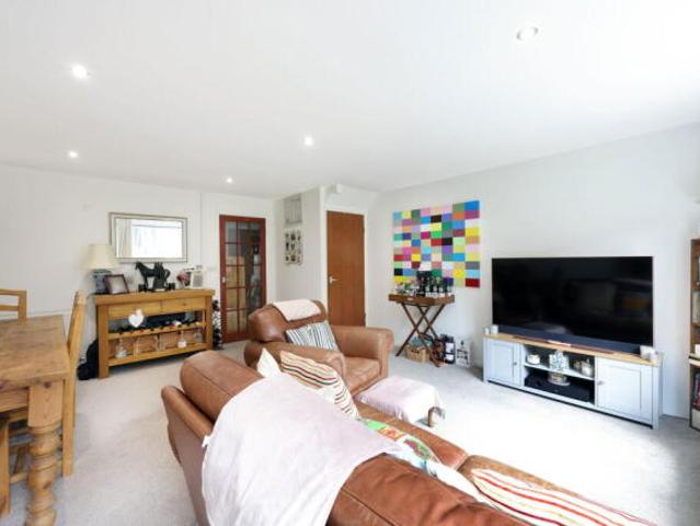Property for sale in Ewens Farm, Golden Valley
