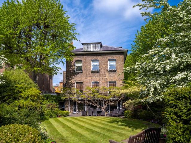 Farm for sale in St John's Wood