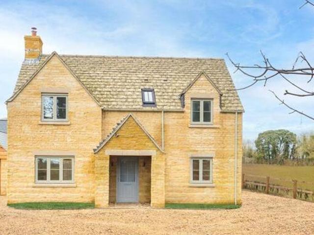 House for sale in Chesterton, Fossebridge