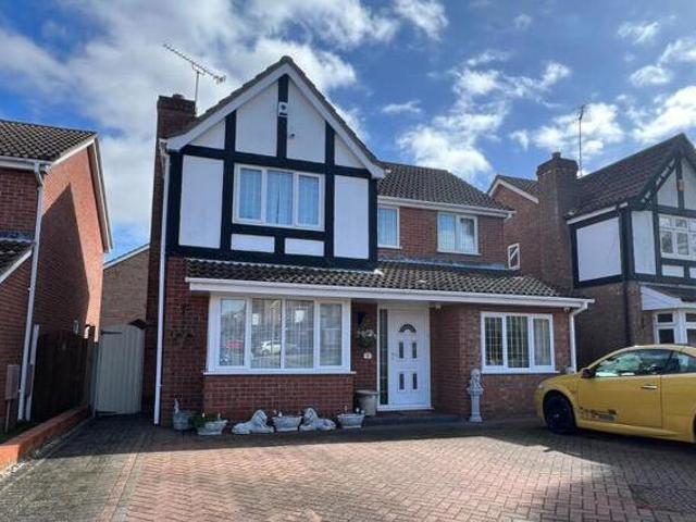 House for sale in Dale Hill, Essex