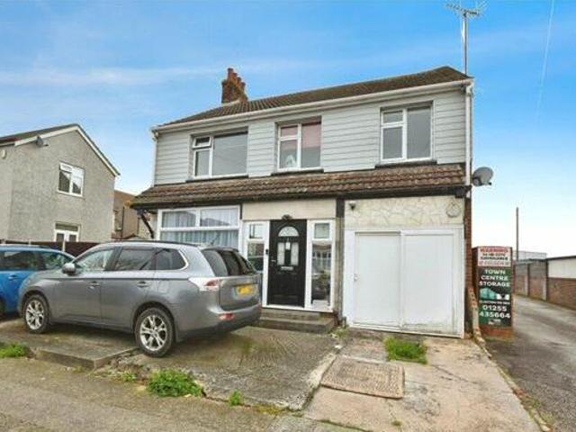 House for sale in Dale Hill, Essex