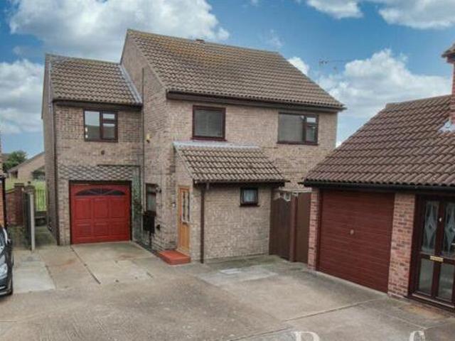 House for sale in Dale Hill, Essex