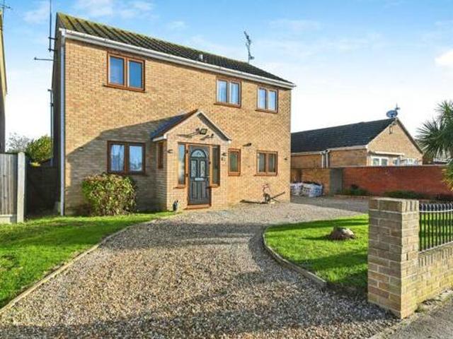 House for sale in Dale Hill, Essex