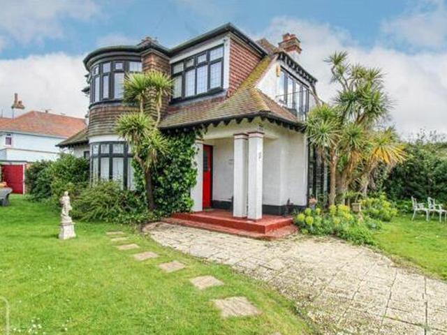House for sale in Dale Hill, Essex