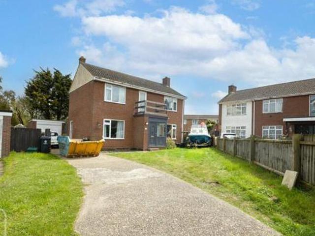 House for sale in Dale Hill, Essex