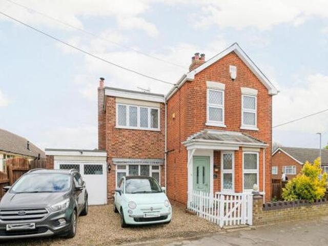 House for sale in Dale Hill, Essex