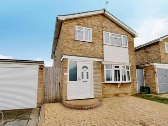 House for sale in Dale Hill, Essex
