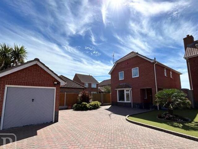 House for sale in Dale Hill, Essex