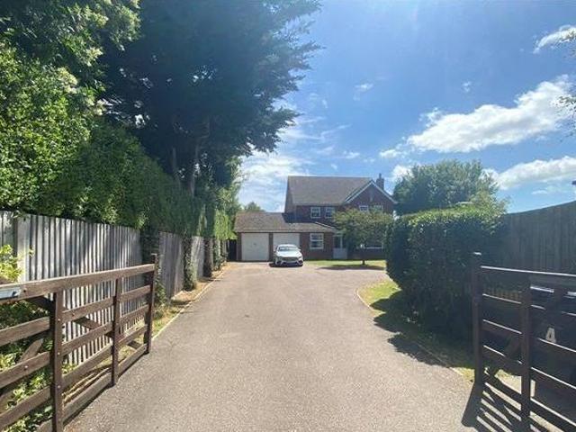 House for sale in Hampshire