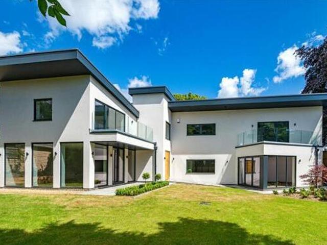 House for sale in Cleckheaton, West Yorkshire