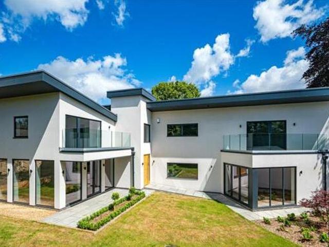 House for sale in Cleckheaton, West Yorkshire