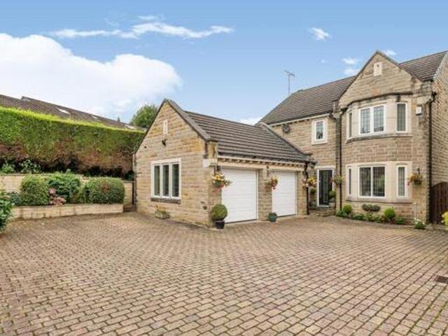 House for sale in Cleckheaton, West Yorkshire