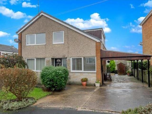 House for sale in Cleckheaton, West Yorkshire