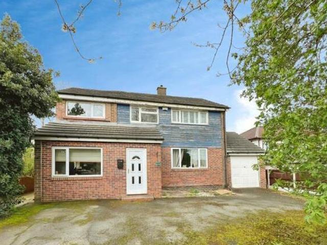 House for sale in Cleckheaton, West Yorkshire