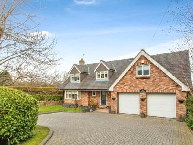 House for sale in Cleckheaton, West Yorkshire
