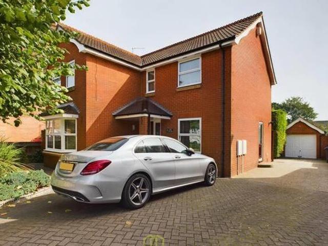 House for sale in Cleethorpes, North East Lincolnshire