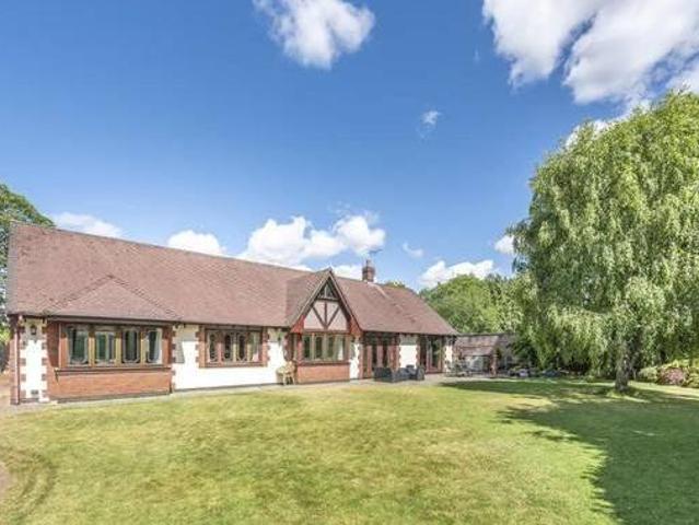 House for sale in Gloucestershire