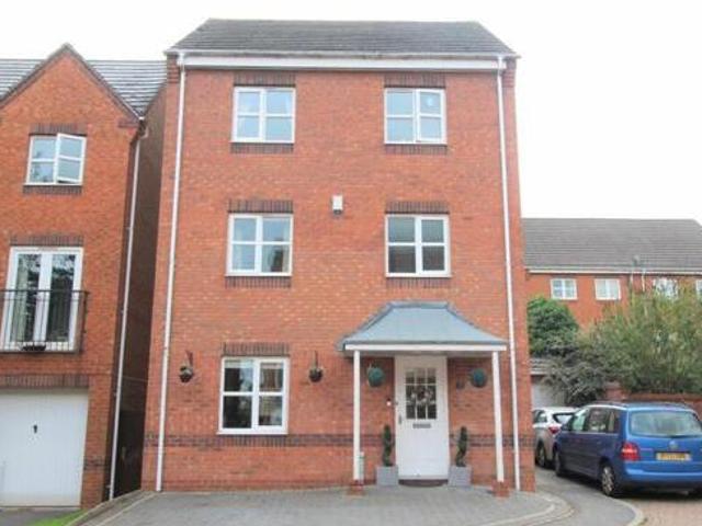 House for sale in Coalville, Leicestershire