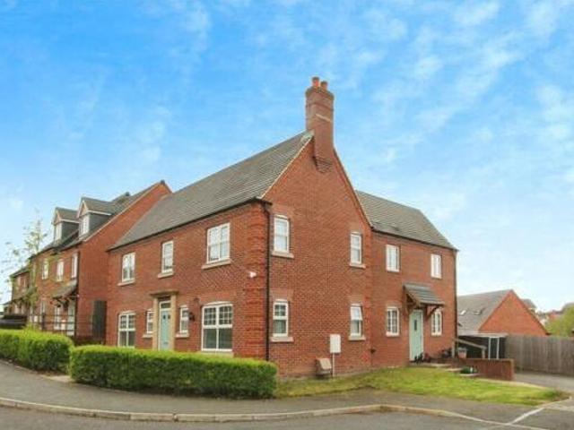 House for sale in Coalville, North West Leicestershire