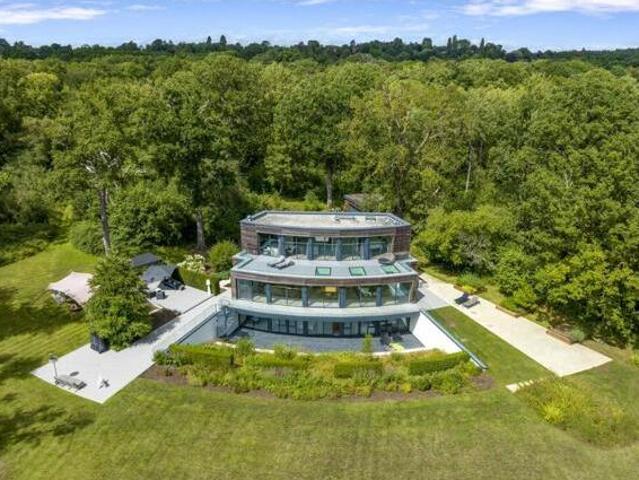 House for sale in Cobham, Elmbridge