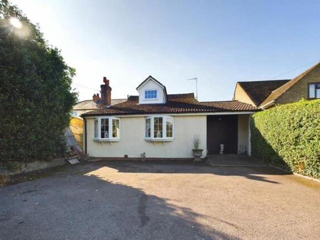 House for sale in Northampton, Northamptonshire