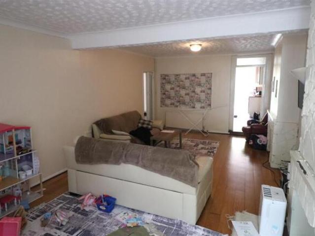 Farm for sale in Yiewsley, Greater London