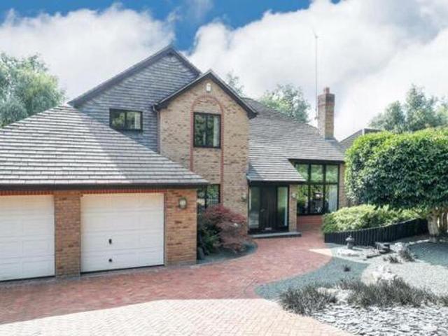 House for sale in Northampton, Northamptonshire