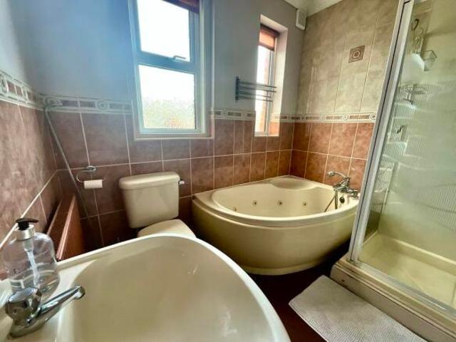 Farm for sale in Pokesdown, Bournemouth
