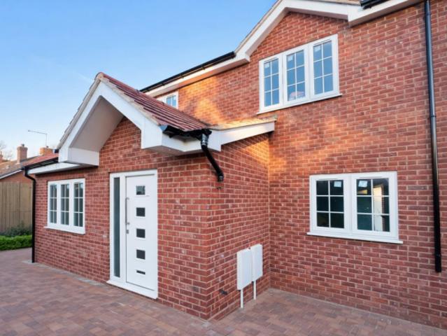 Farm for sale in Earley
