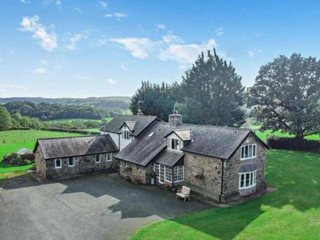 House for sale in Corwen, Wales
