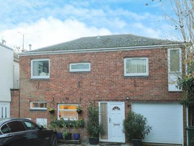 House for sale in Ball Hill, West Midlands