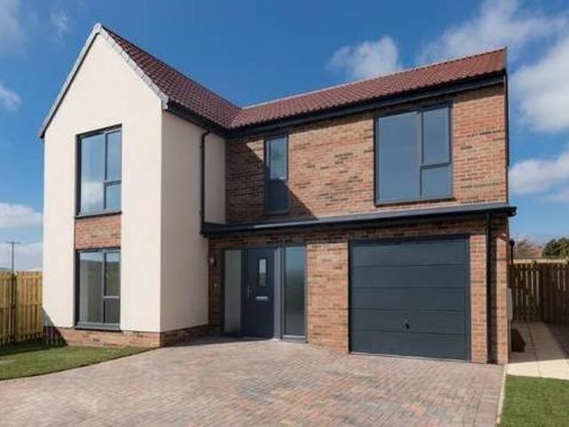 House for sale in Holystone, North Tyneside