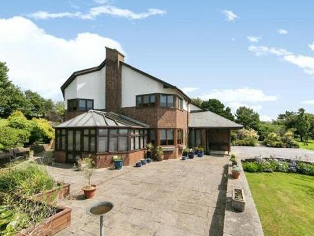 House for sale in Criccieth